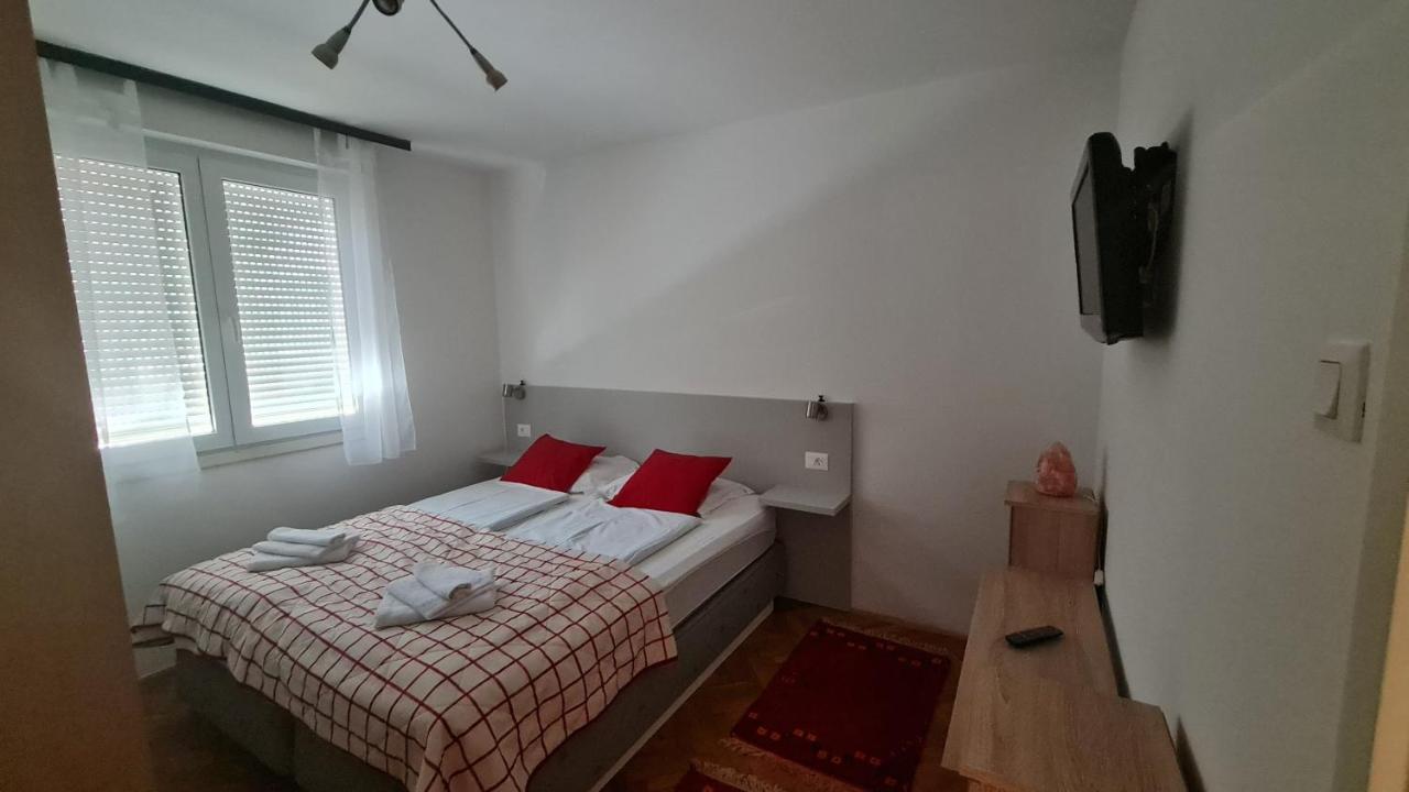 Appartamento Sara Mostar Esterno foto
